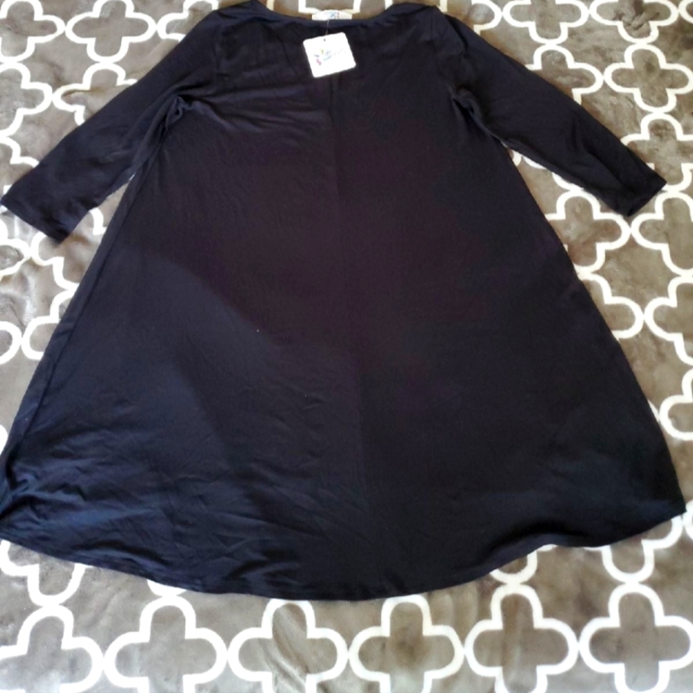 NWT Abby+Anna Flowy Blouse Small